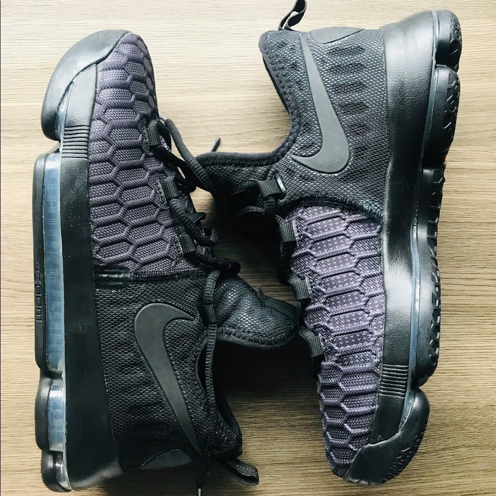NIKE KD 9s - Black/Black - Sz 7y